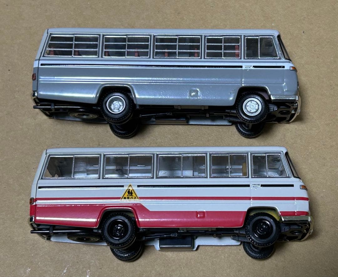 トミカリミテッドヴィンテージネオ ニッサン シビリアン 2台セット 幼稚園バス