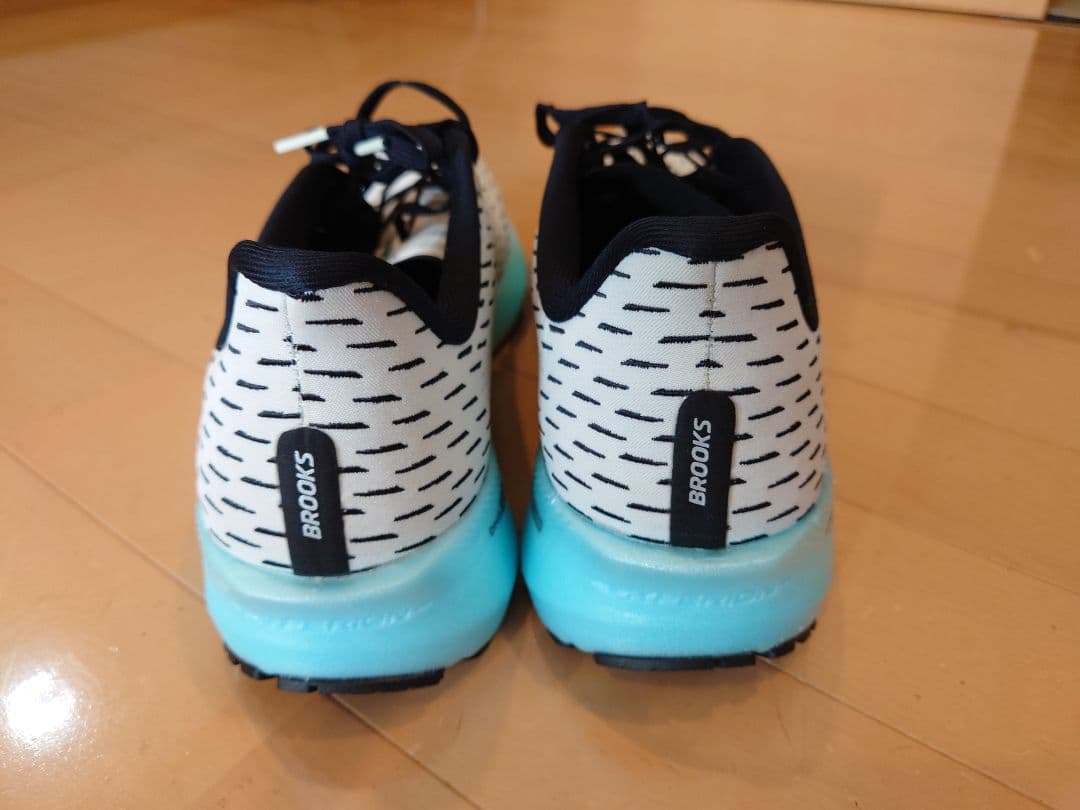 BROOKS ランニングシューズ ハイペリオンテンポ