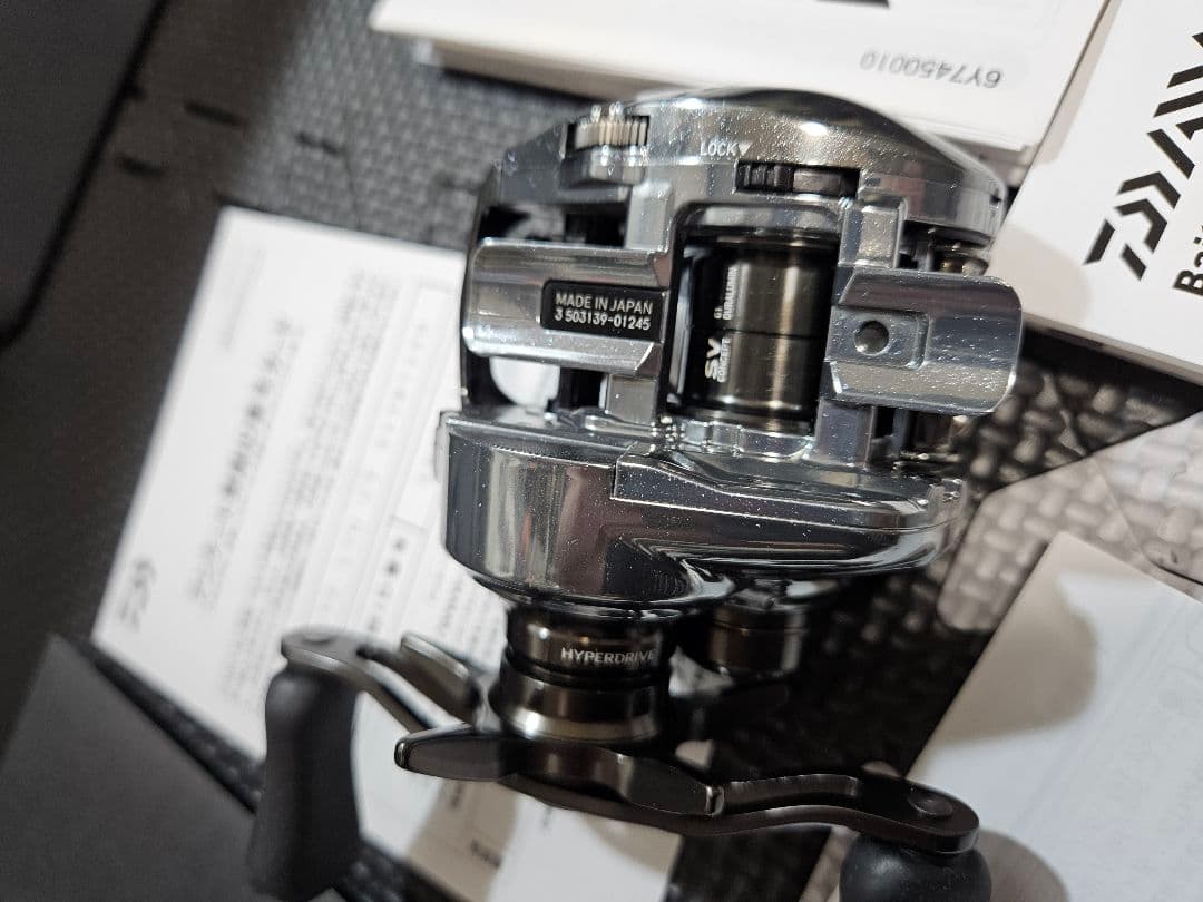 ダイワ25 スティーズ リミテッド CT SV TW 70XH 右ハンドル