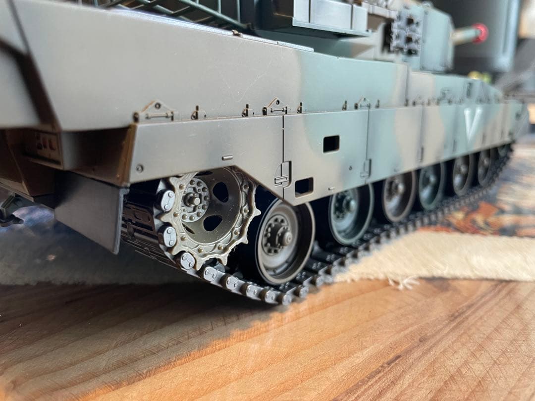 MINTON* 美品【東京マルイ】1/24RC 陸上自衛隊90式戦車