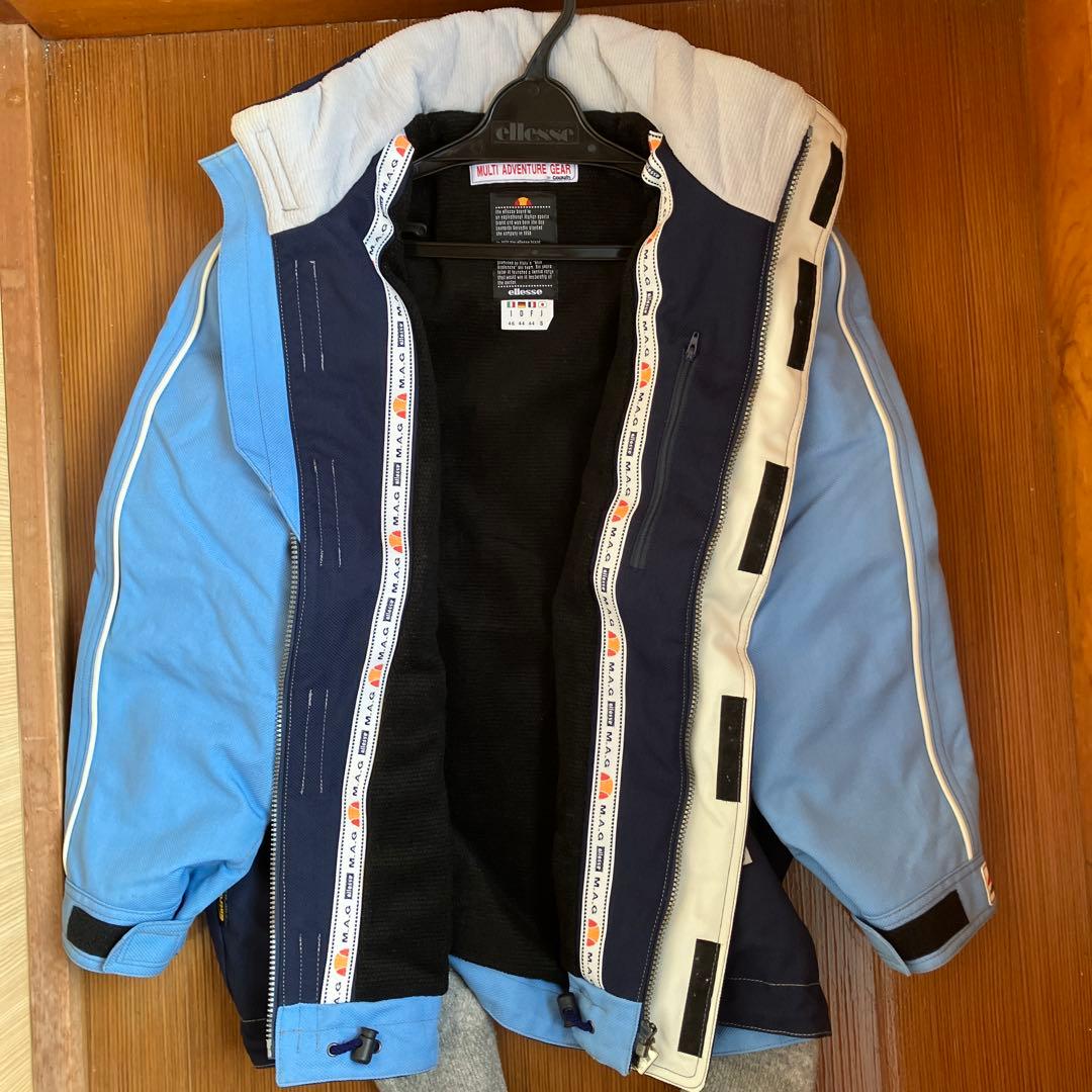美品ellesse スキースノーボードウェア上下セットSサイズ　手袋付き
