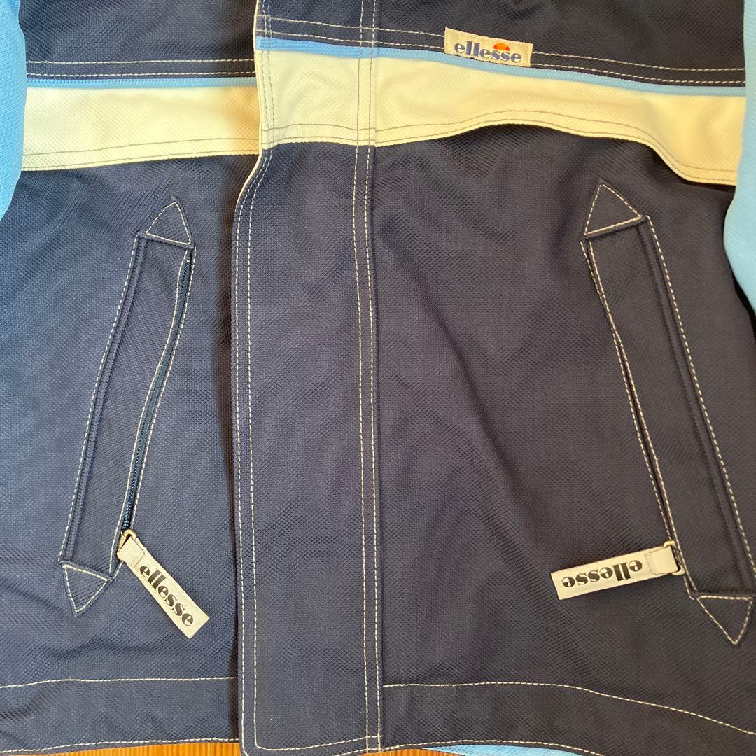 美品ellesse スキースノーボードウェア上下セットSサイズ　手袋付き
