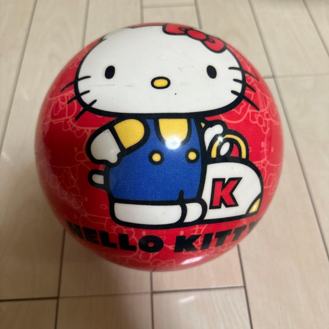 ハローキティボウリングボール