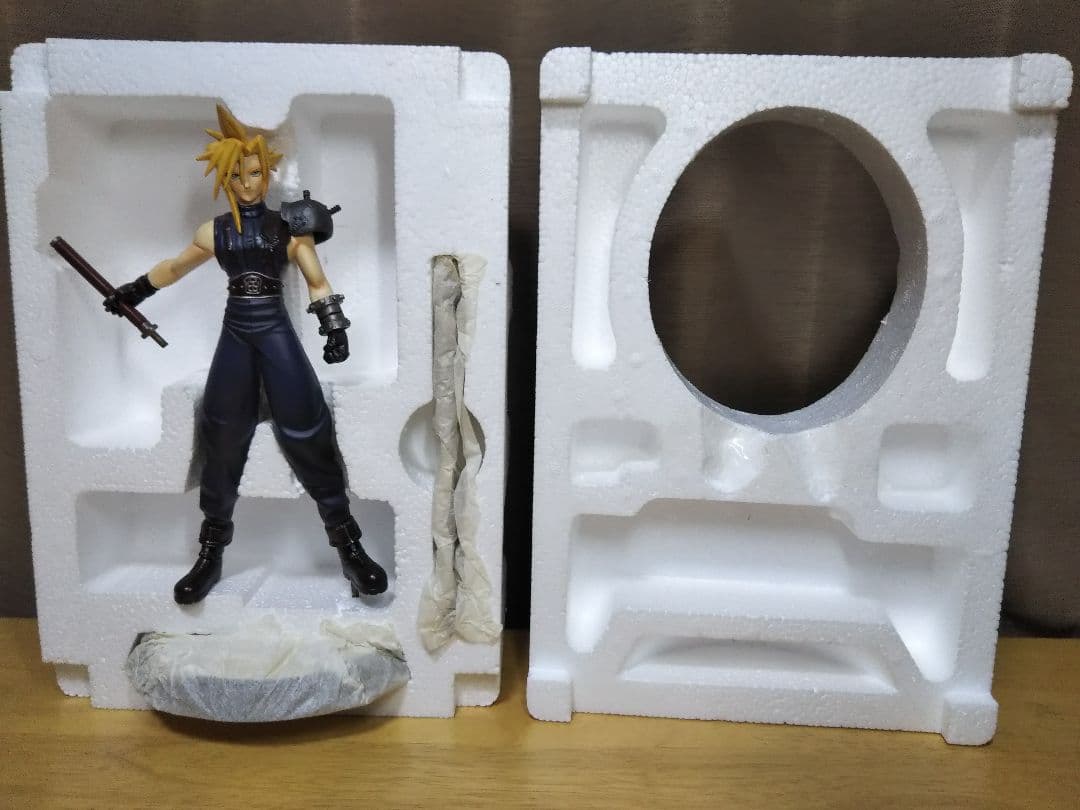 コトブキヤ ARTFX FF7 クラウド コールドキャスト 初版