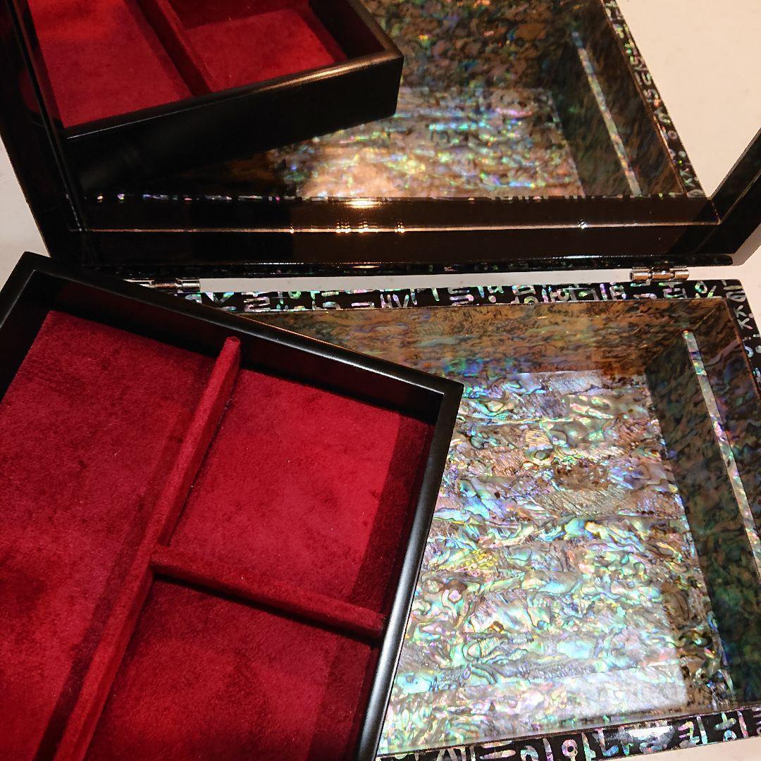 高級韓国螺鈿打抜き宝石箱　ジュエリーボックス/アクセサリーボックス　孔雀と牡丹