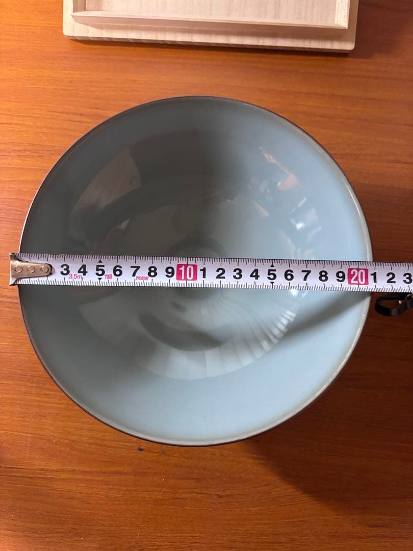 大人気　川瀬忍作！！青磁鉢