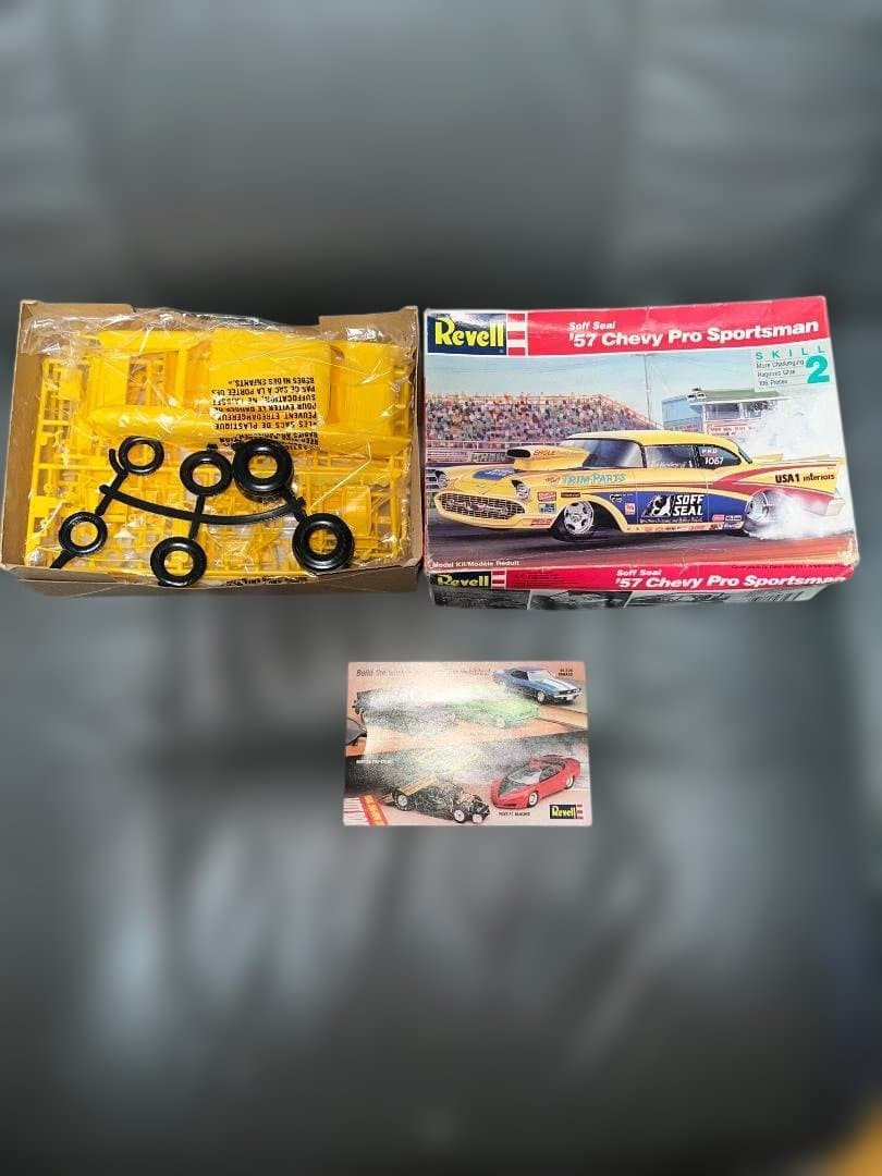 レベル 1/25 マスタング & '57シェビー プラモデル 2点セット 未組立