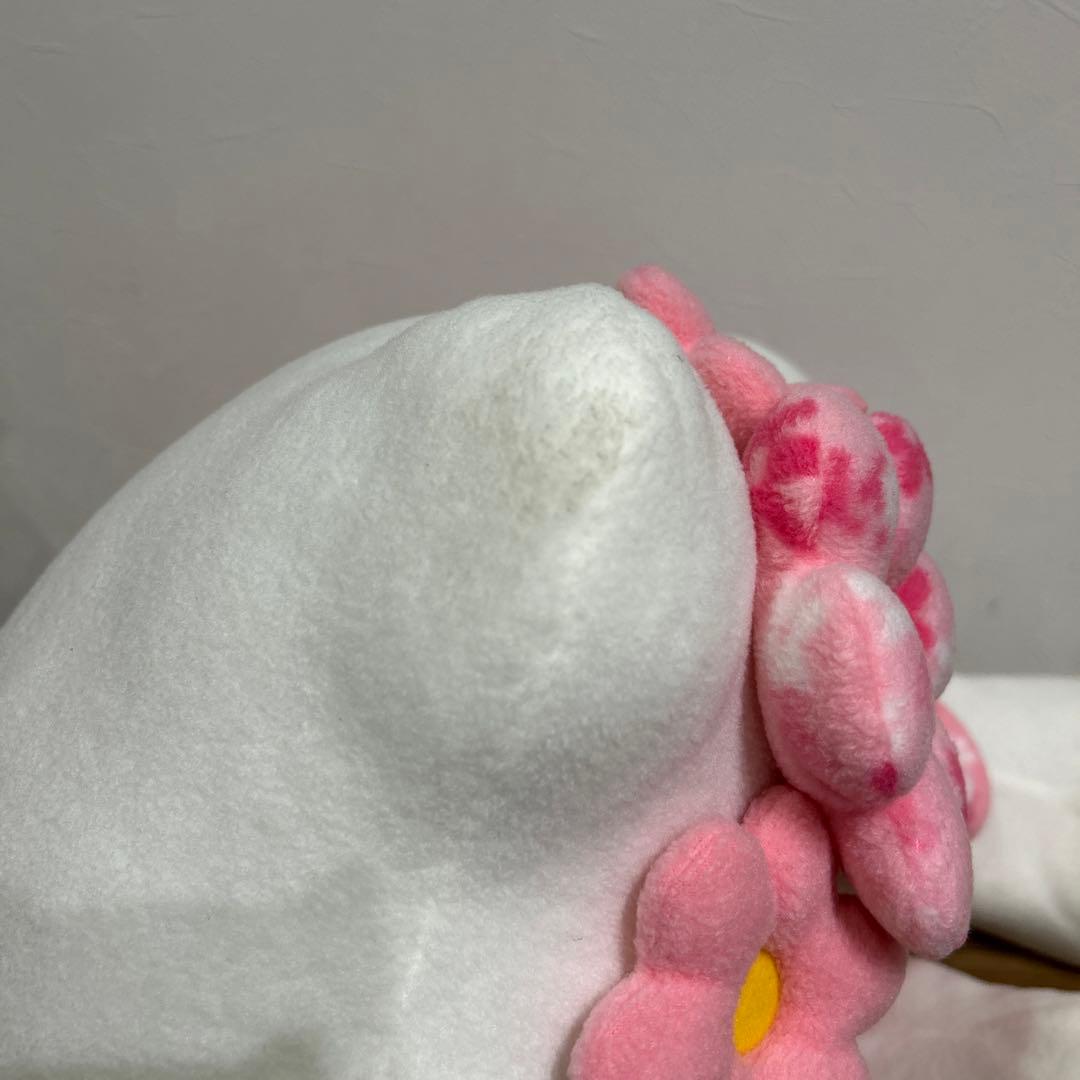 サンリオ ハローキティ フリースパジャマ 花柄　 ぬいぐるみ