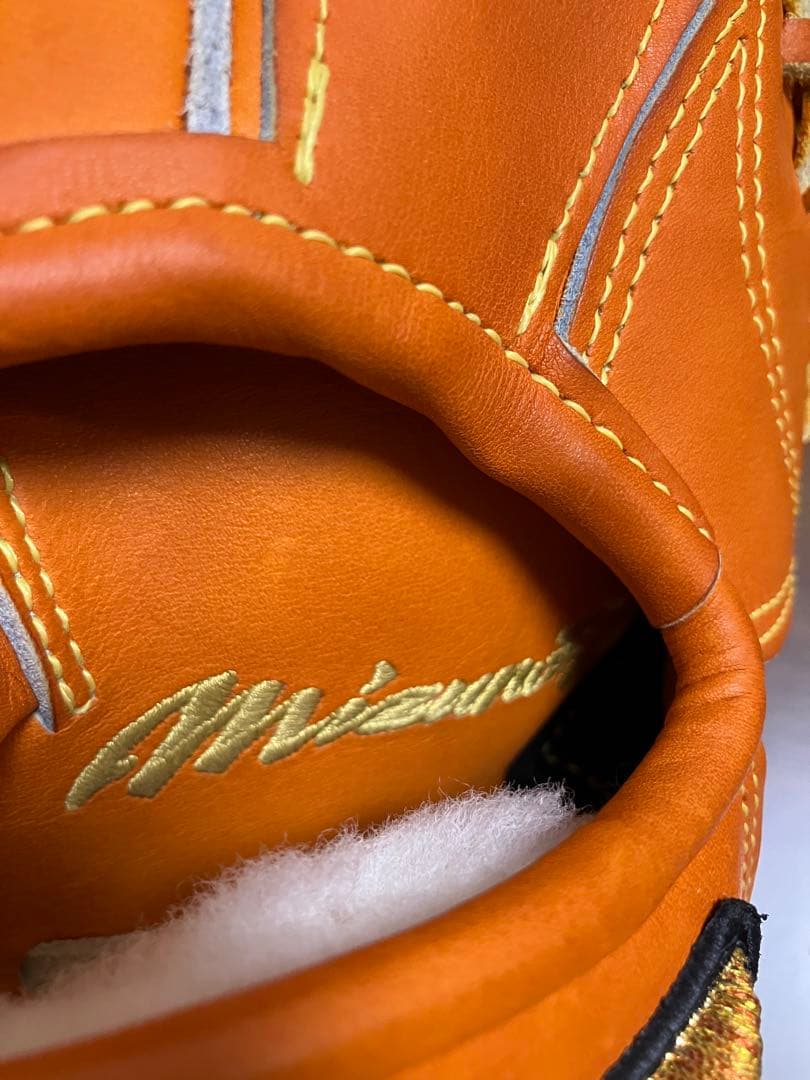 【値下げしました】ミズノプロ　硬式　シュプリームオーダー　内野手用　型付け済