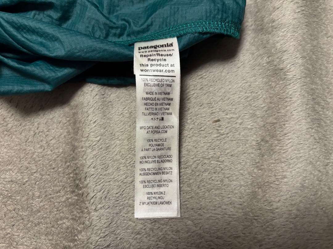 2着セット　patagonia メンズ・フーディニ・スナップT・プルオーバー