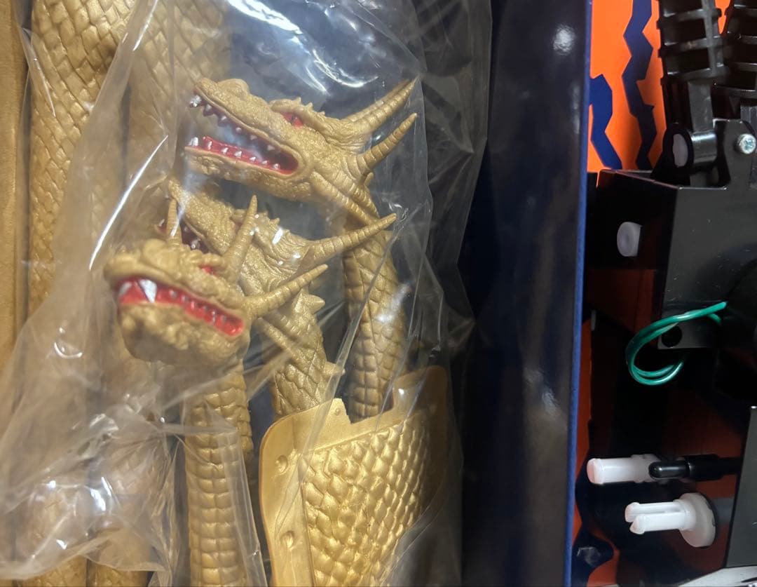 キングギドラ リアルアクション　バンダイ 1994 プラモデル　ゴジラ