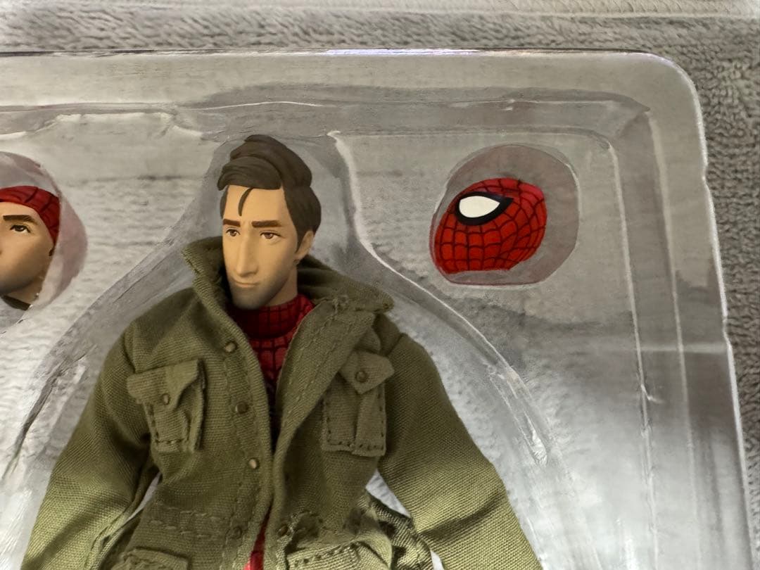 MAFEX No.109スパイダーマンスパイダーバース ピーターBパーカー