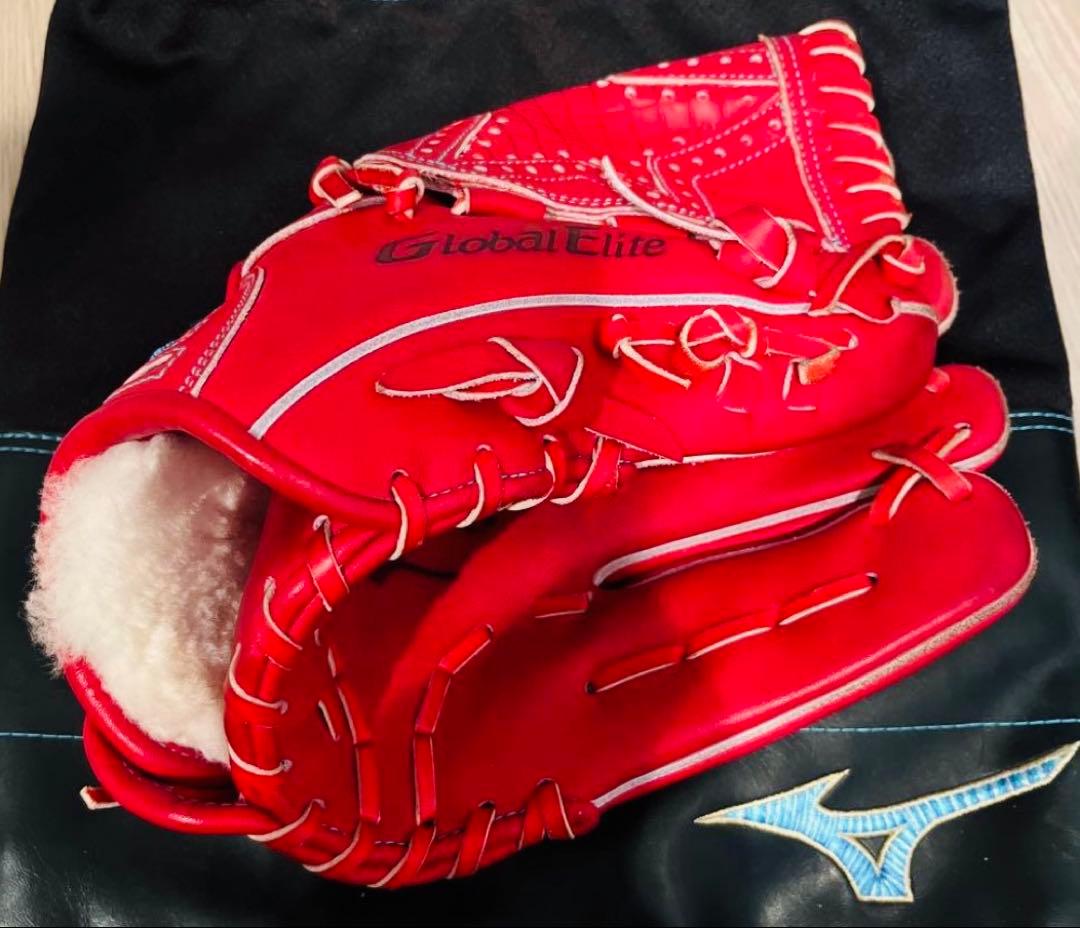 ミズノ　グローバルエリート　硬式野球グローブ 投手用　レッド
