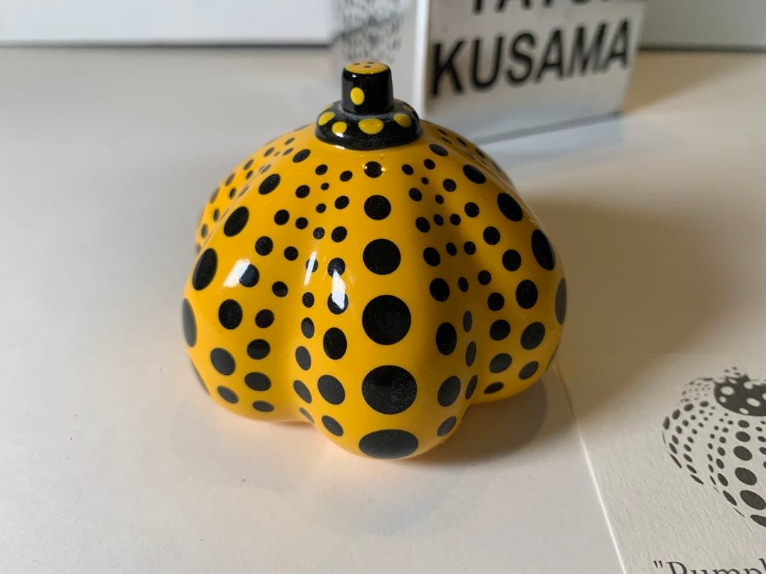 廃盤・草間彌生 かぼちゃ　パンプキン ペーパーウェイト