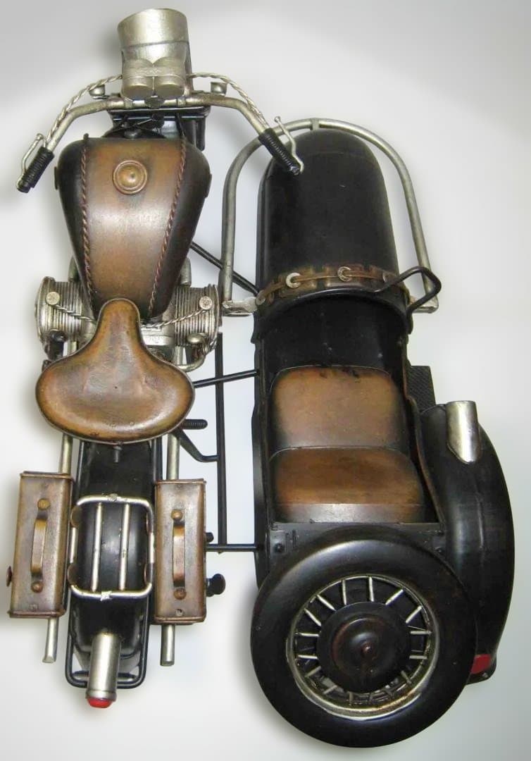 1/6  バイク　サイドカー　黒　クールガールやバービーを乗せれます。