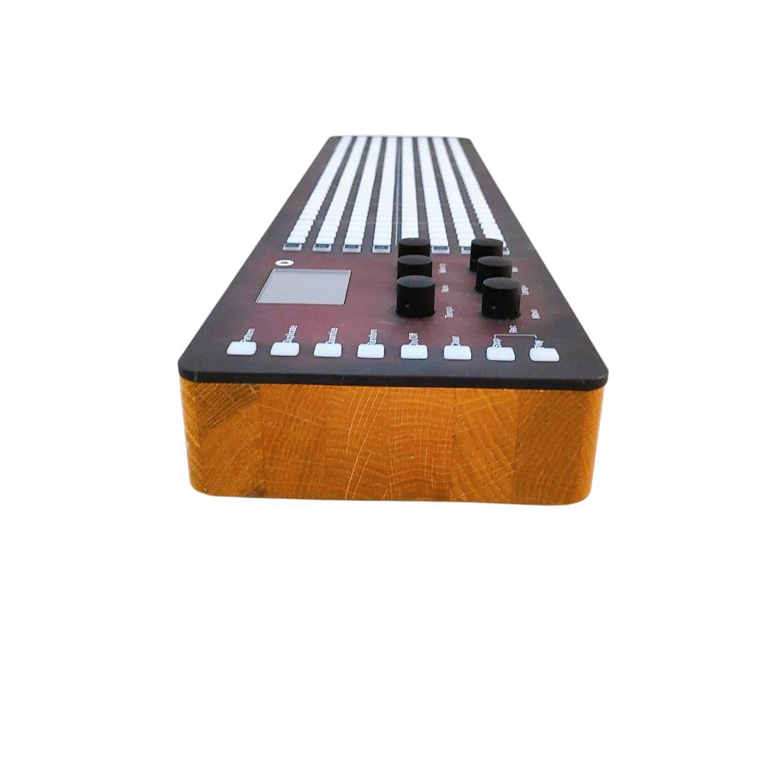 Polyend Seq MIDIシーケンサー Sequencer ポリエンド