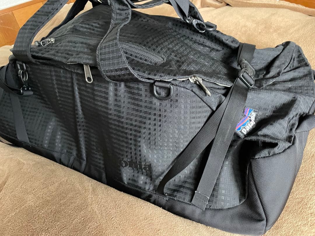 patagonia SHUTTLE DUFFELS 希少レア　特大バック79Ｌ