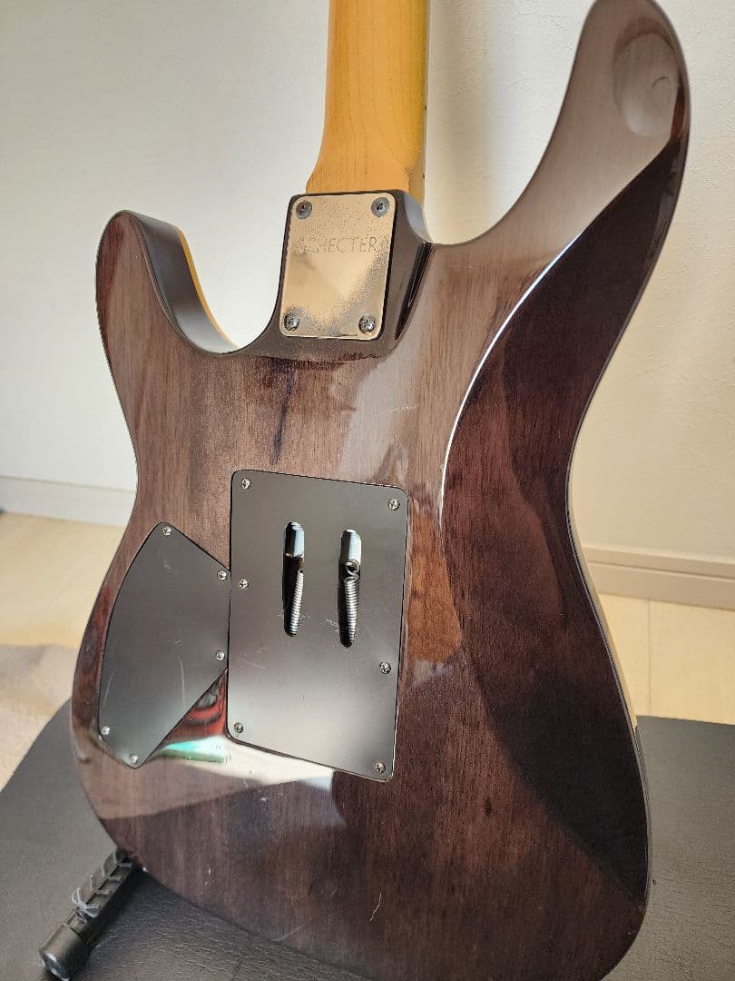 ギター Schecter Omen Extreme 6 FR Floyd Rose