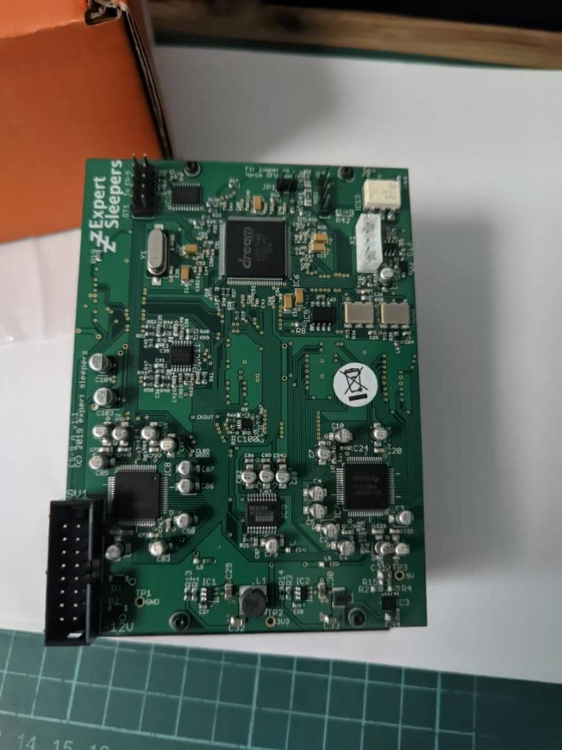 Expert Sleepers ES-9　元箱付き