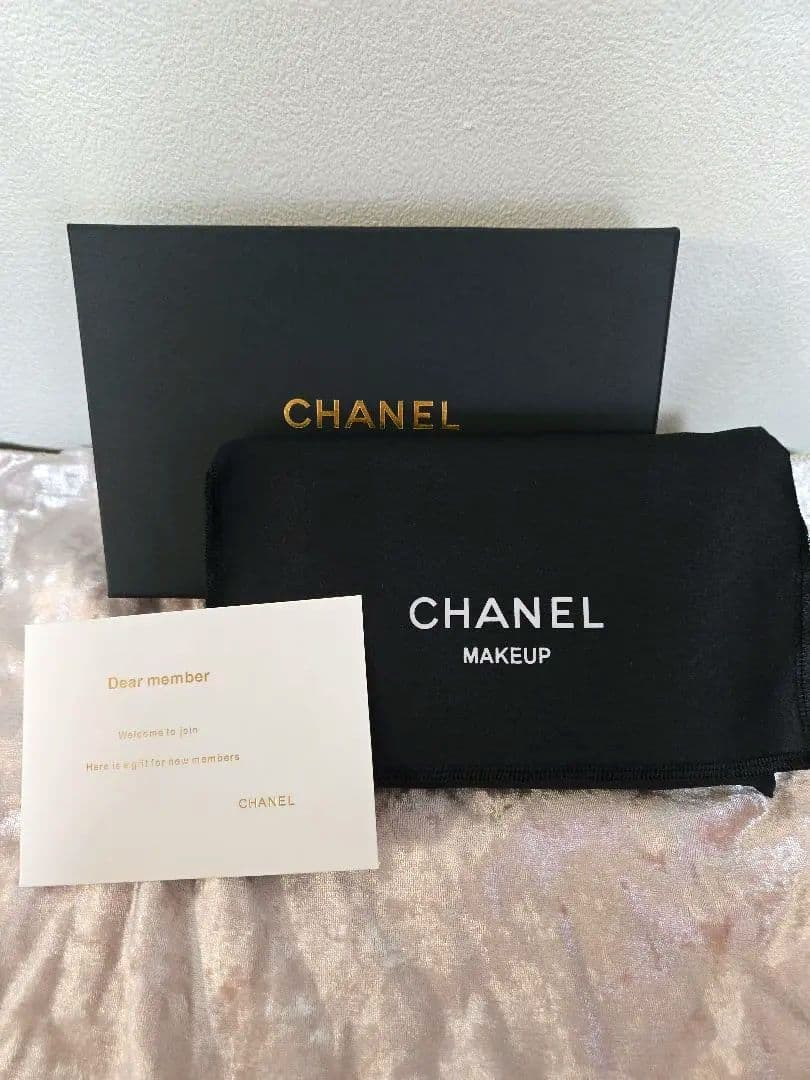 希少 新品 CHANEL ノベルティ ポーチ キルティング保存袋、箱付き