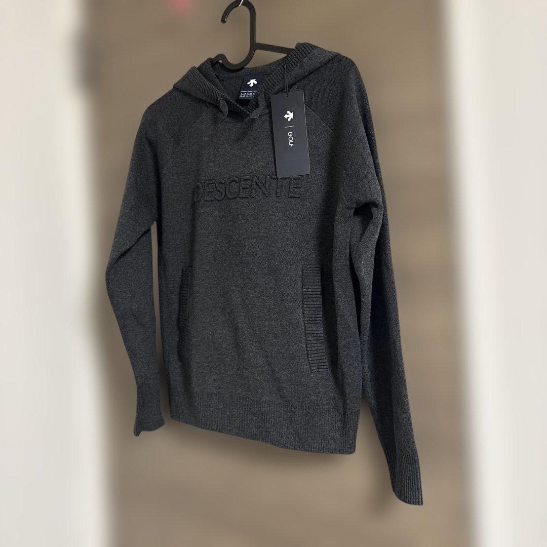 2025今期タグ付き新品DESCENTE ゴルフ フード付きセーター