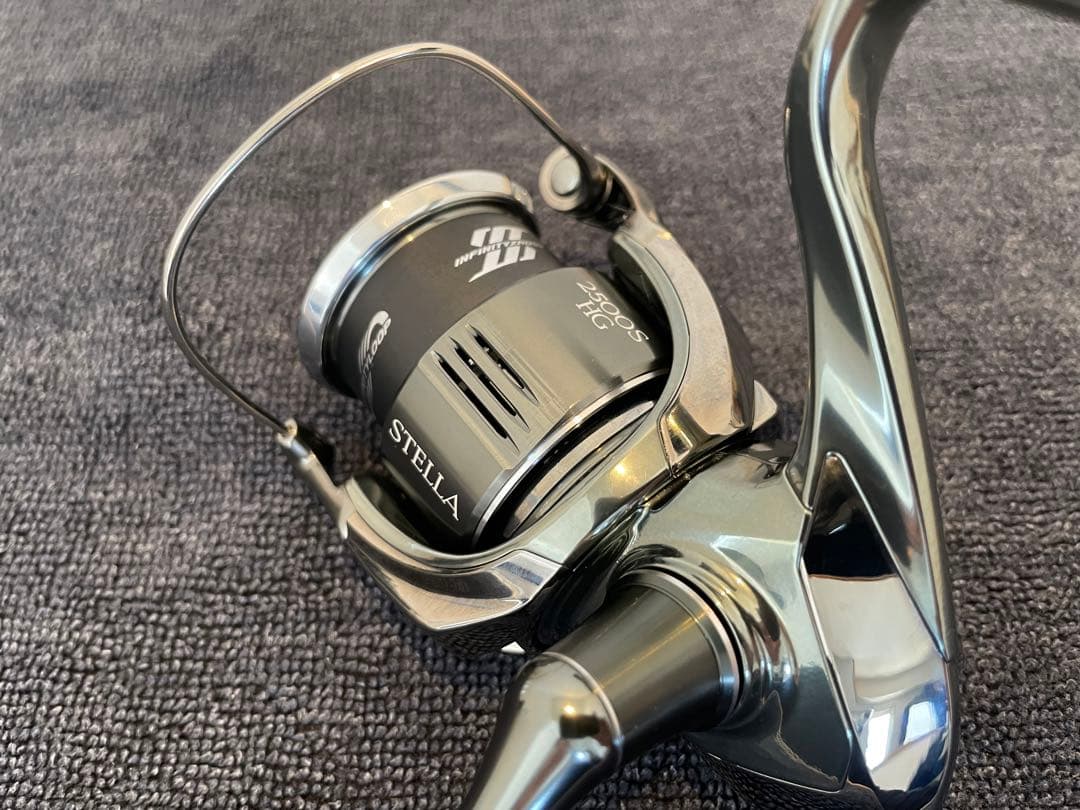 新品未使用 シマノ 22 ステラ 2500SHG