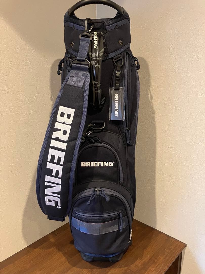 『美品！』ブリーフィング キャディバッグ CR5#03（現行モデル）