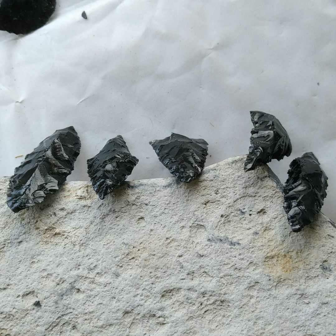 縄文石器　模写　黒曜石　パワーストーン　　211