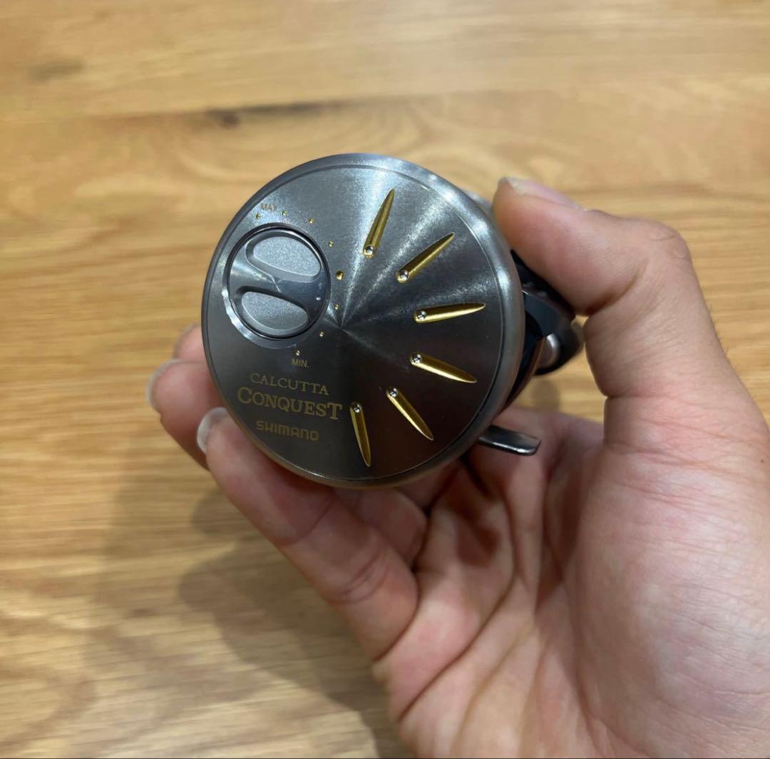 SHIMANO CALCUTTA CONQUEST ベイトリール