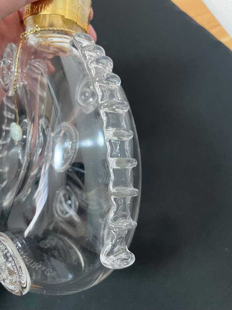 レミーマルタン　ルイ13世　ブランデーバカラクリスタルボトル