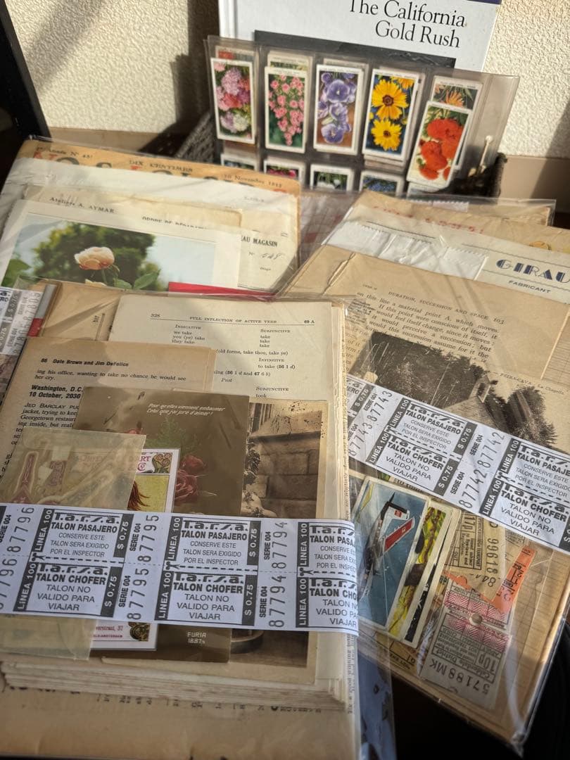 【超大容量】ヴィンテージ紙もの３キロ分