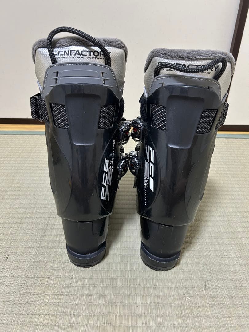GENFACTORY スキー用ブーツ ブラック　26-26.5cm