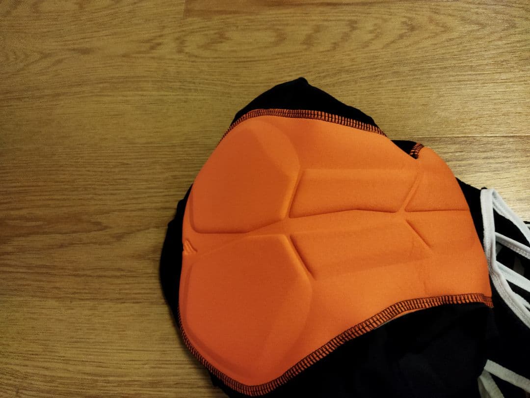 デマルキ　ビブショーツ