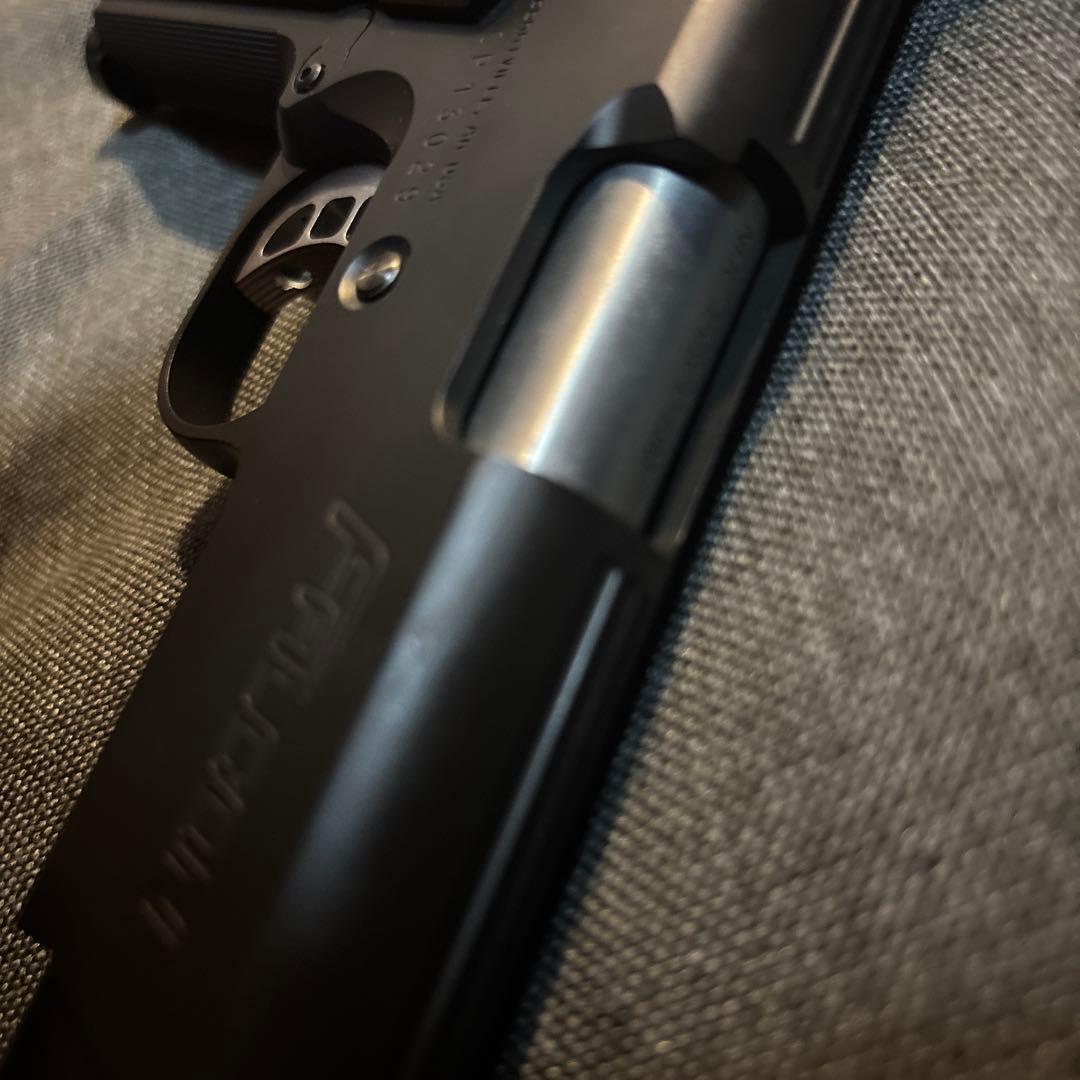 ナイトホークファルコン　コマンダー　ウエスタンアームズ