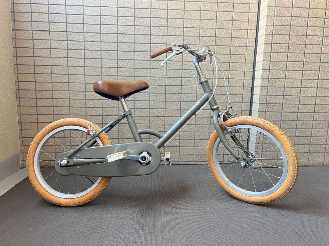 little tokyobike 限定カラー（カーキ） カゴ・補助輪付き