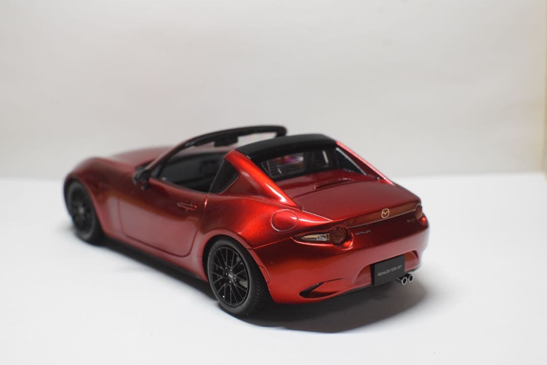 【完成品】タミヤ 1/24 マツダ ロードスターRF
