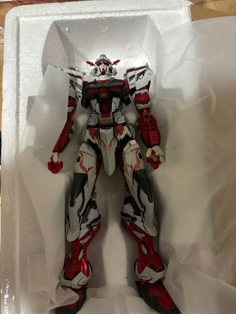 メタルビルド　ガンダムアストレイ　レッドドラゴニクス　カレトヴルッフ×3 付き