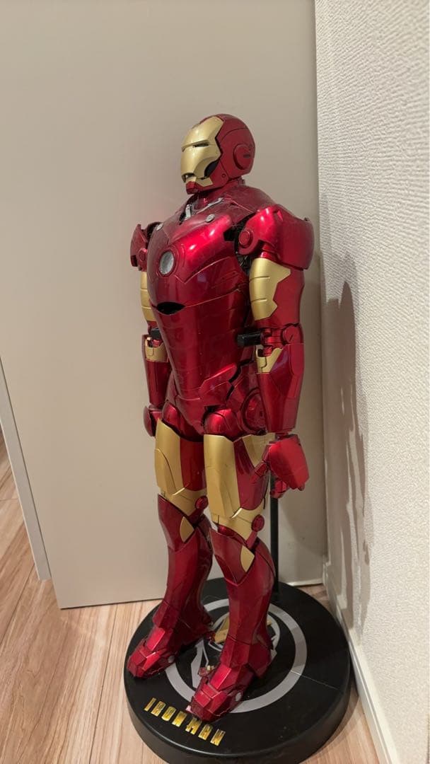 アイアンマン フィギュア 赤と金