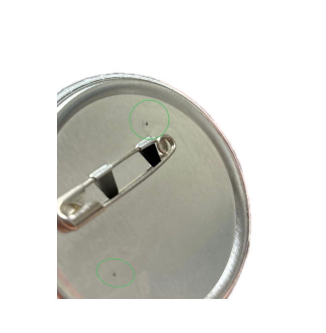 ロウン　缶バッジ