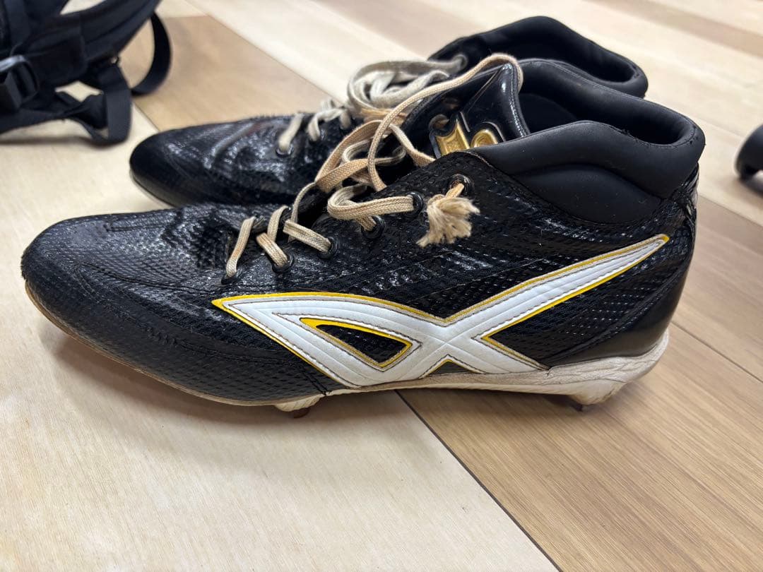 スパイク 黒 メッシュ素材 プロ野球