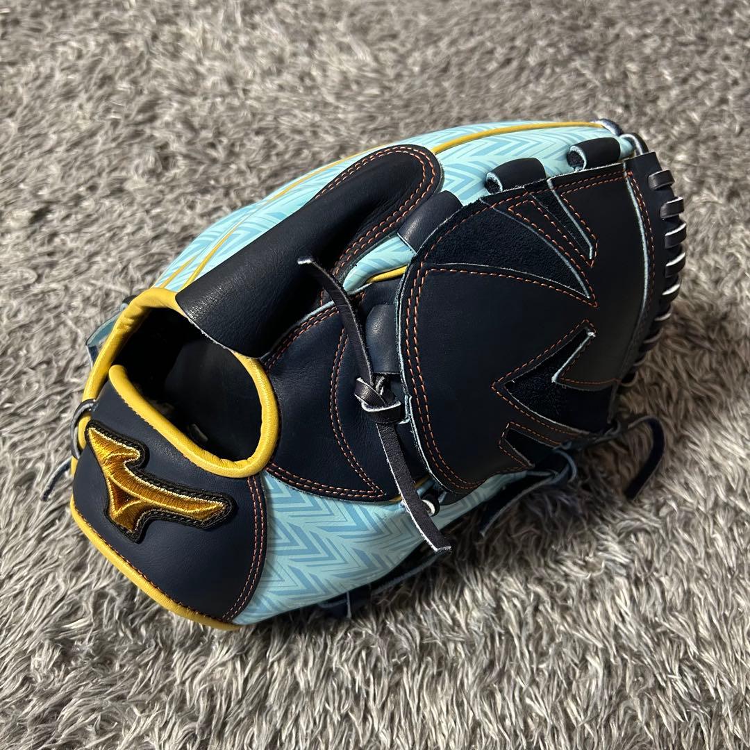 K 　■新品■ 　ミズノプロ　軟式用　投手用　右投げ　1AJGR29101