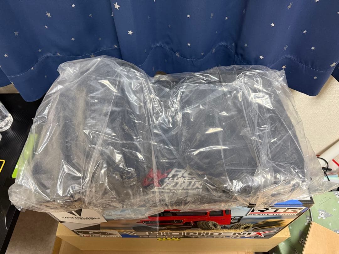 新品未開封品 VANQUISH PRODUCTS　VS4-10 RTR OP付き