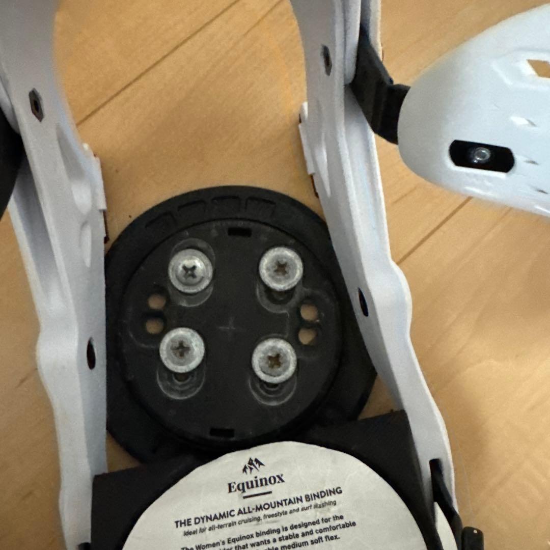 JONES スノーボードビンディング ホワイト　Mサイズ