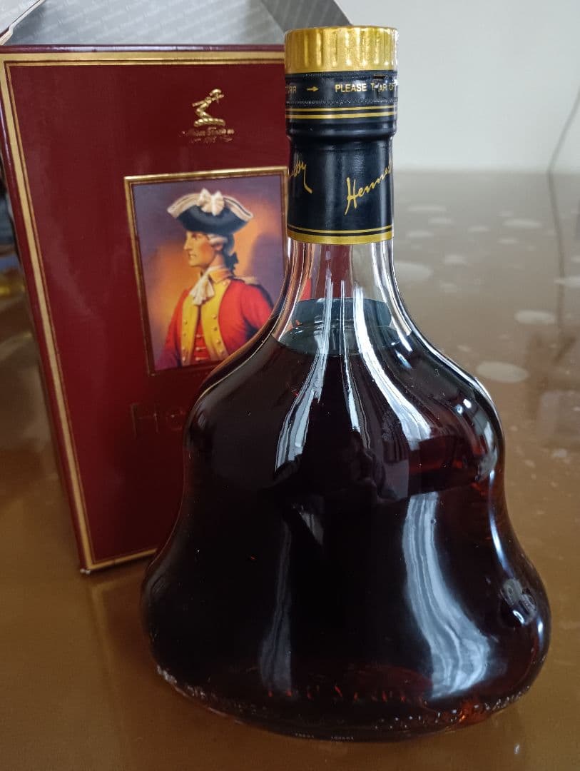 Hennessy X.O. コニャック　箱あり