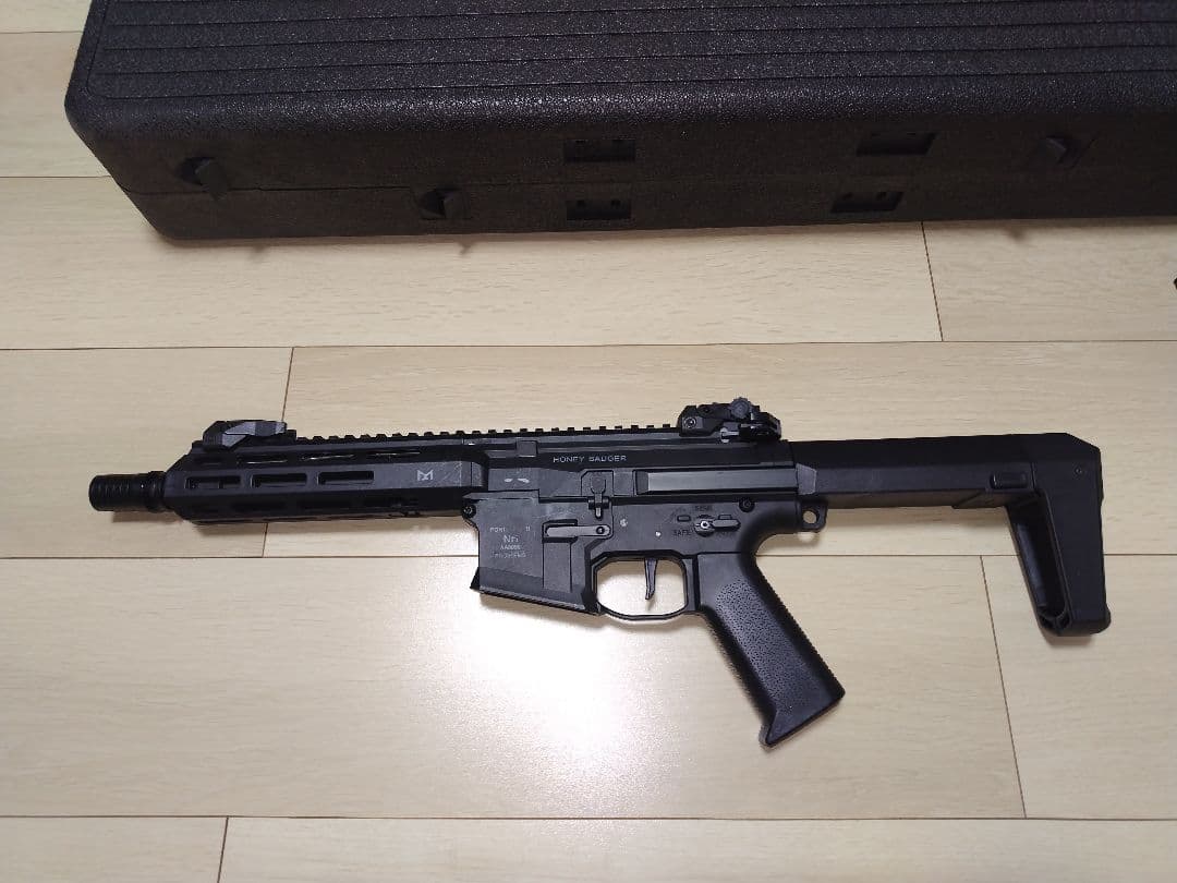 電動ガン　DOUBLE EAGLE ハニーバジャー