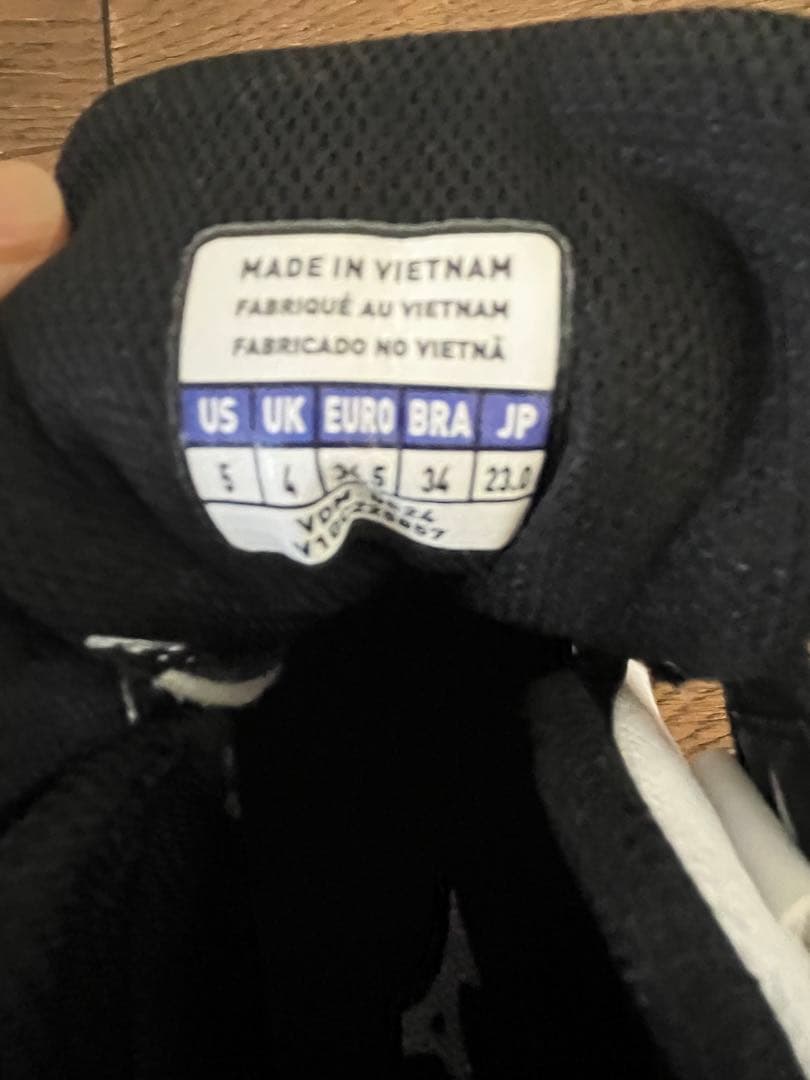 Mizunoバレーボールシューズ ウェーブアルテミス5