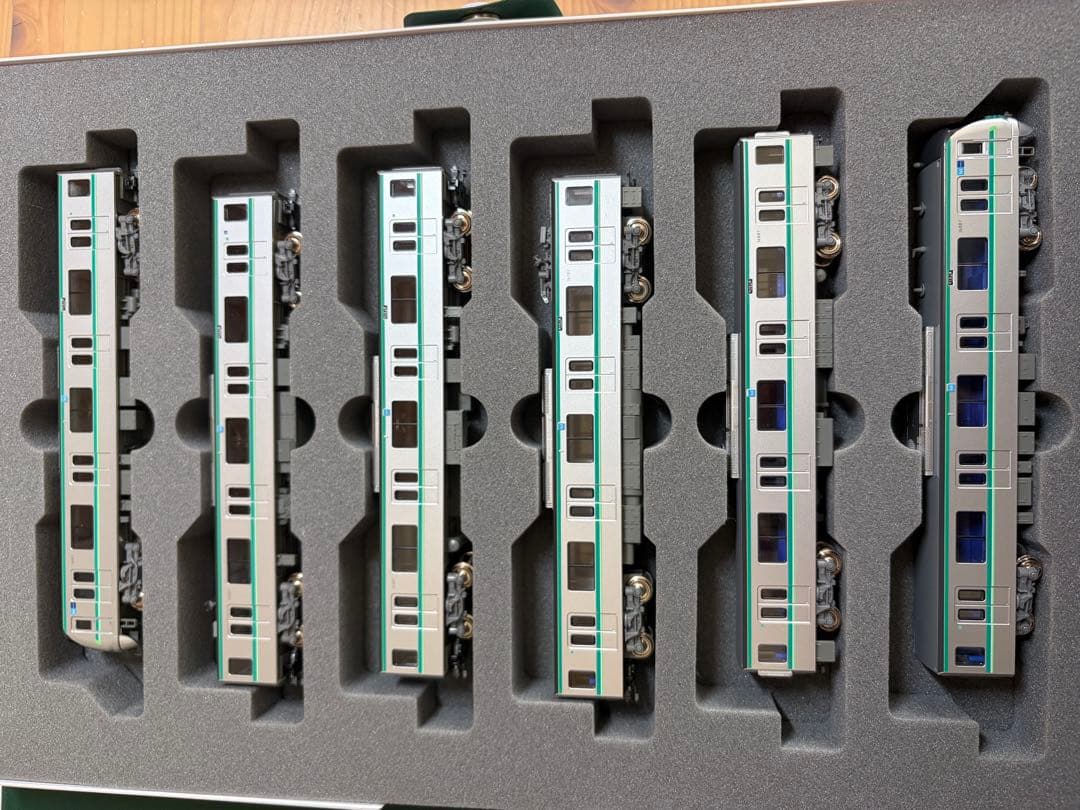 鉄道模型　Nゲージ　KATO 10-877 東京メトロ　千代田線　16000系