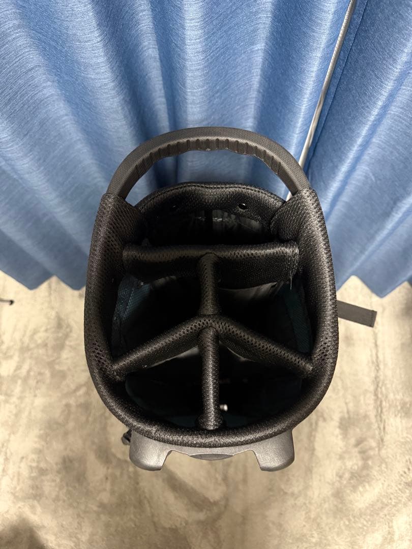 新品 未使用 キャディバッグ ゴルフ バッグ　スタンド 軽量 ネーム タグ 付き