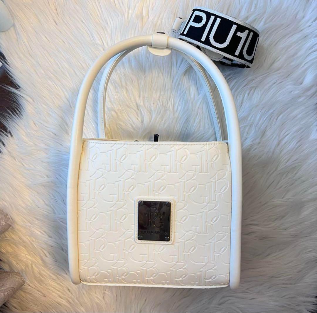 【新品】2024年新作　ウノピュ　カートバッグ　ゴルフ　巾着付き