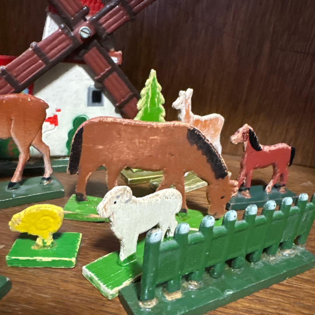 ドイツ　木製　プレート　ヴィンテージ 動物セット